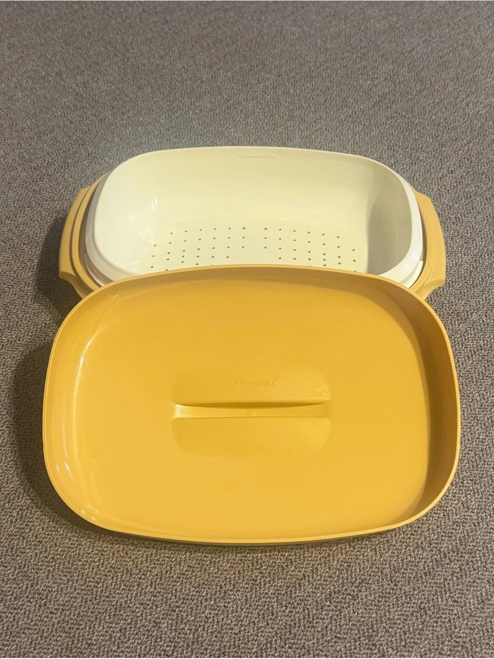 Tupperware Yellow Rectangular Steamer with Lid